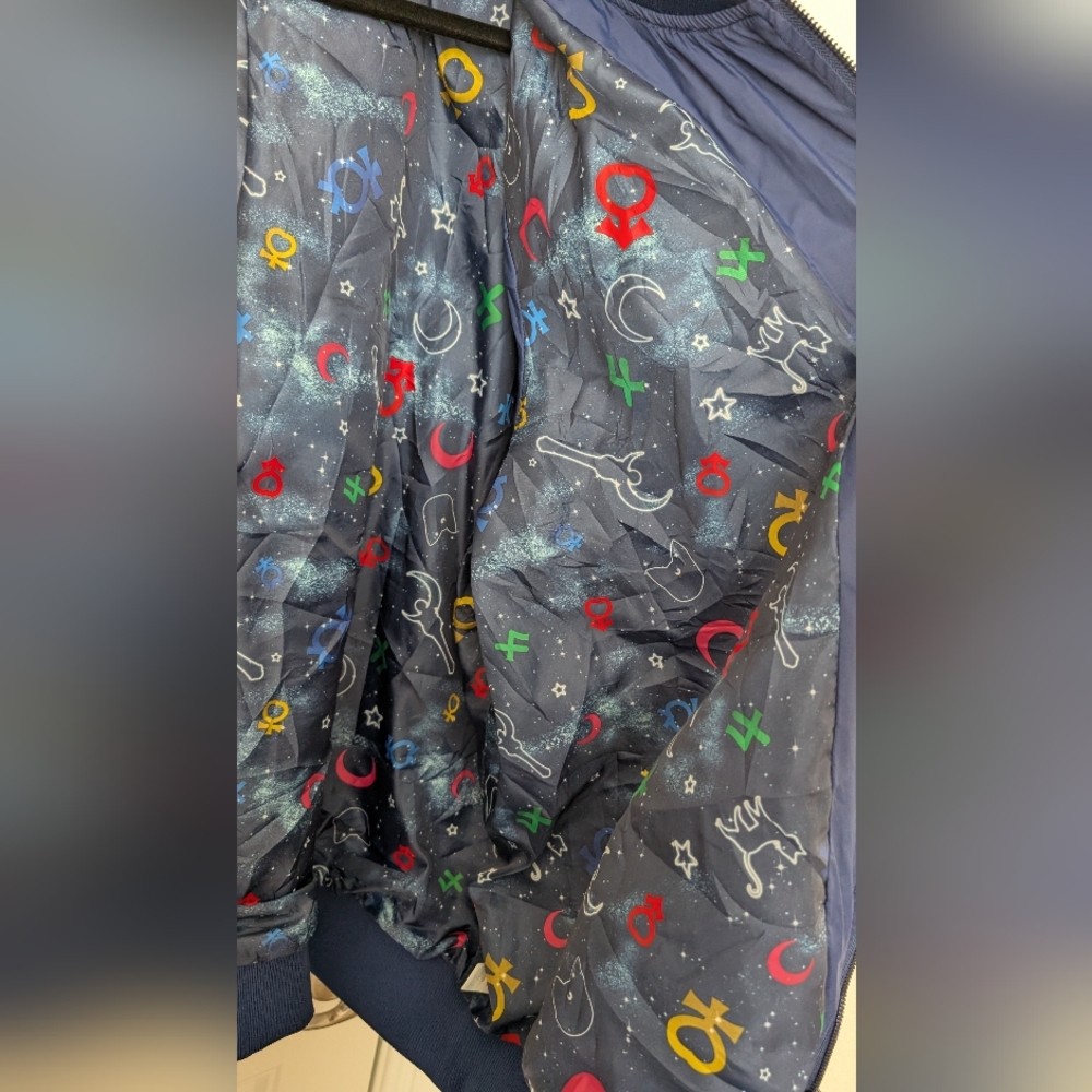 NWOT Sailor Moon x Torrid Navy Bomber Jacket with Pink Accents Plus - Picture 10 of 11